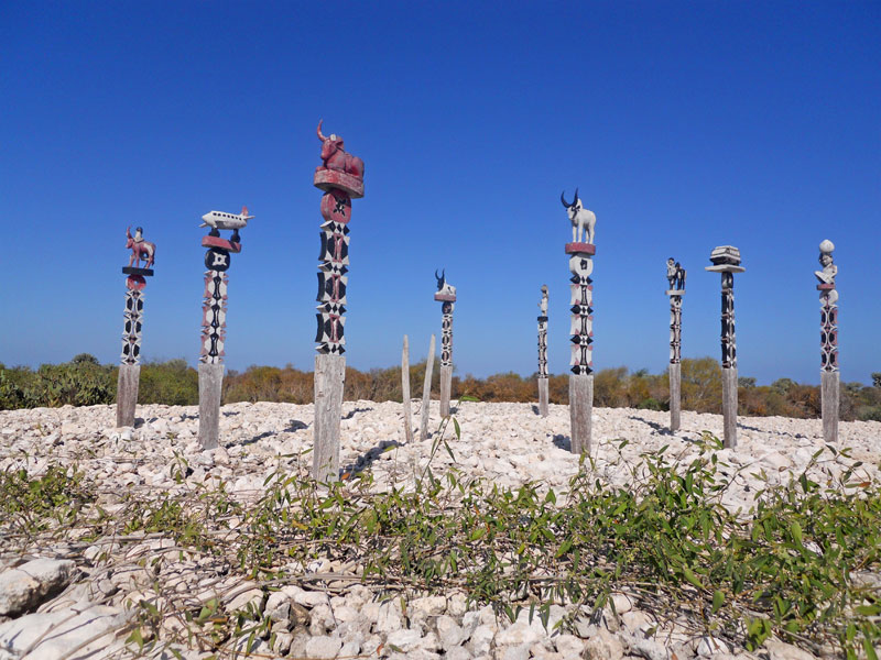 Tombeau traditionnel en pays Mahafaly, à Madagascar